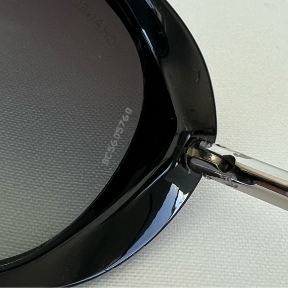 CHANEL 6037 Black w Silver CC Logo Frame Smokey Gray Gradient Lenses Sunglasses - Picture 14 of 16